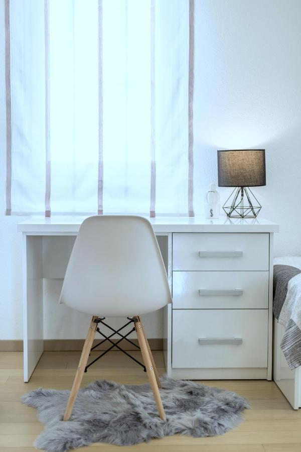 Iris Beach Apartments คาชเตลา ภายนอก รูปภาพ